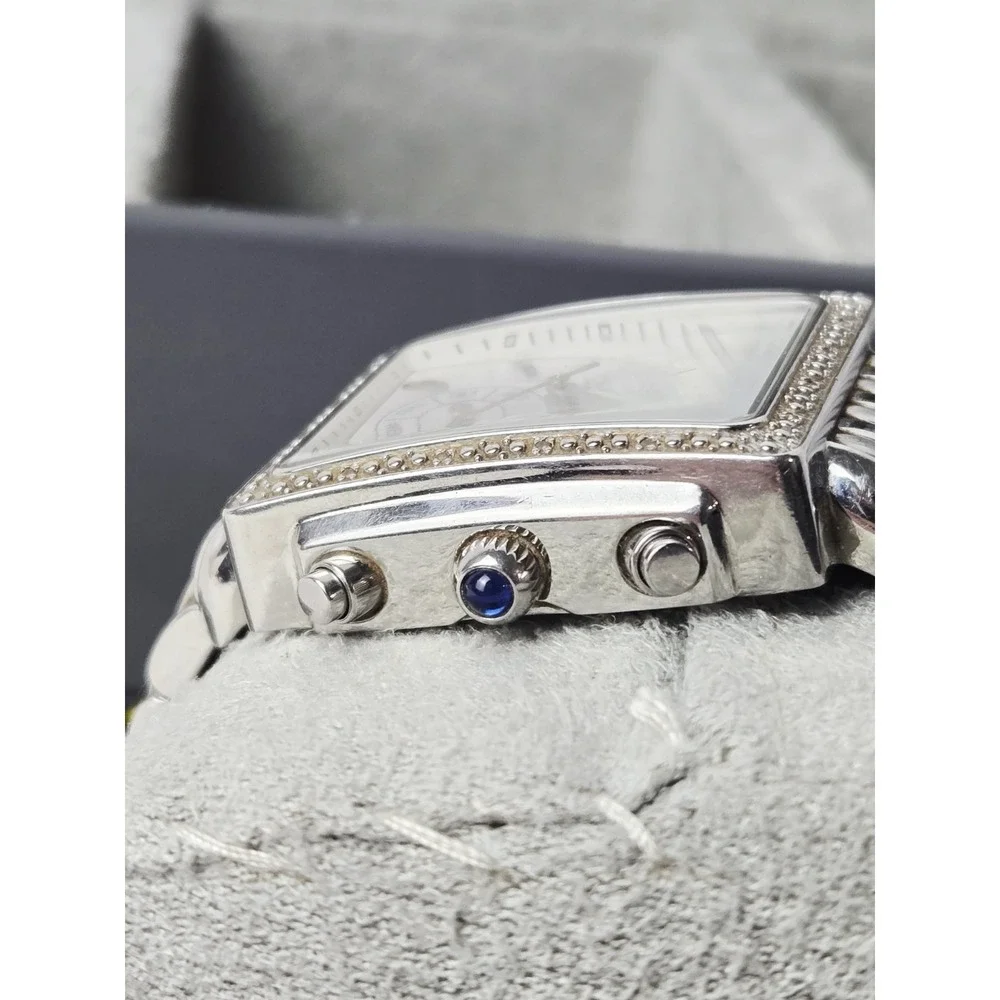 Invicta Womens watch model 5373 w/‎ box read description